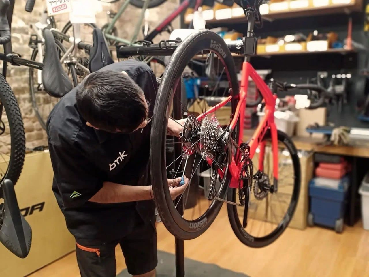 Curso de Reparación de Bicicletas
